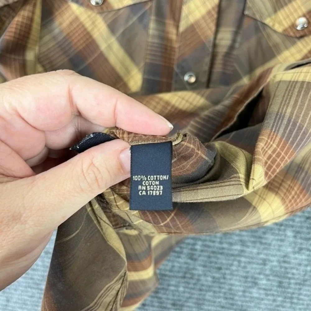 Banana Republic Western Shirt Mens M Brown Plaid Pearl Snap Short Sleeve Classic